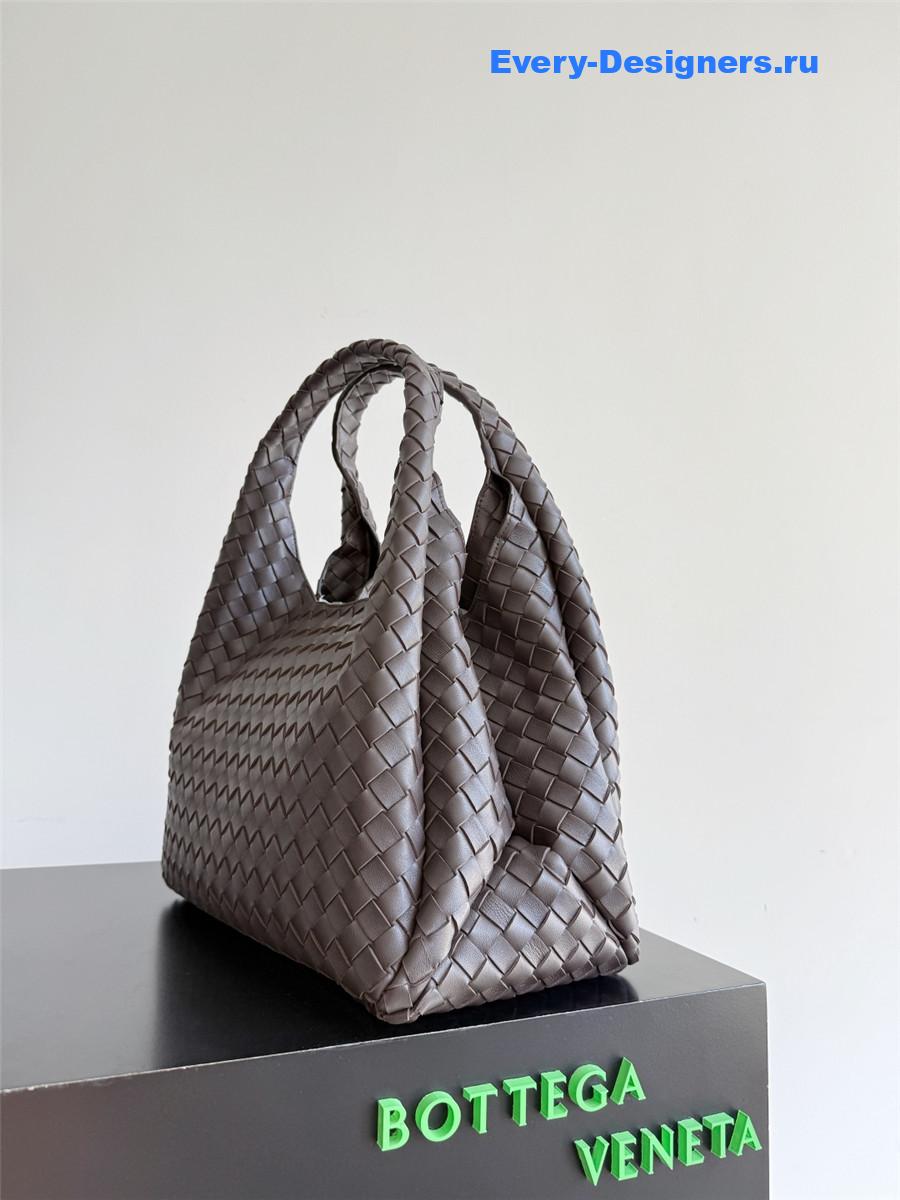 b0tt*ga Ven*ta dark brown campana hobo