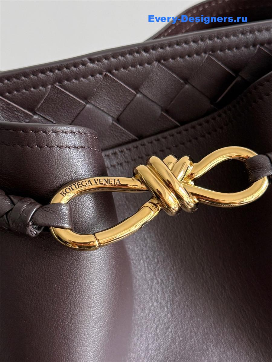 b0tt*ga Ven*ta dark brown andiamo bucket bag