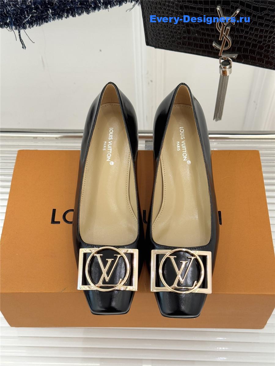 l0vis Vvtt0n black patent leather heel pumps