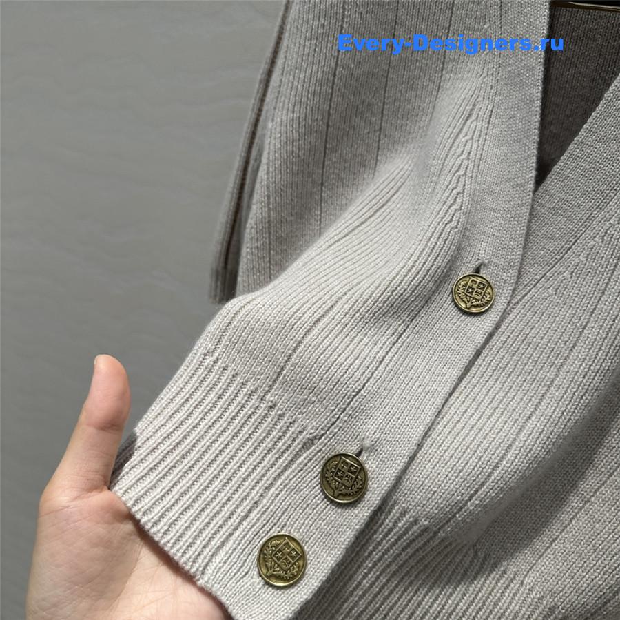L0r0 P1ana grey cashmere skirt suit