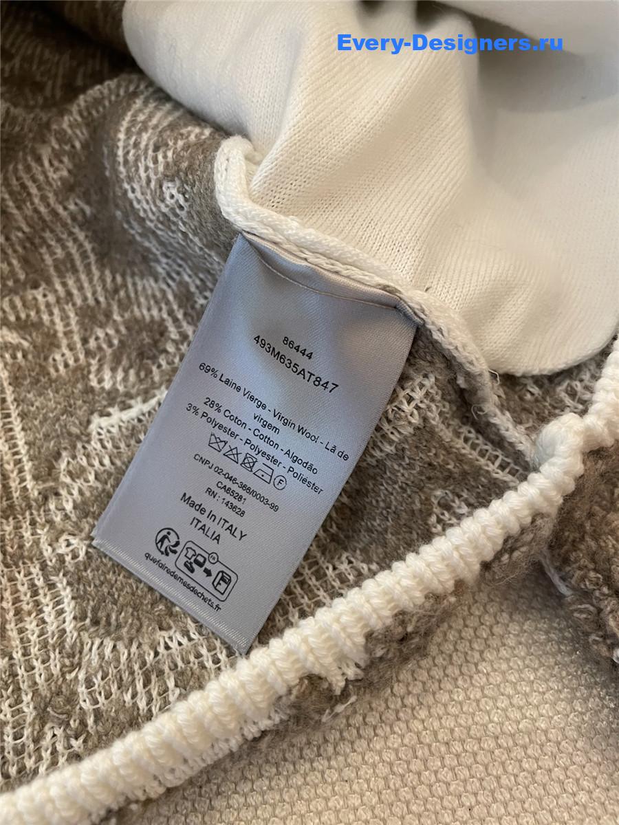 D10r oblique white wool cardigan