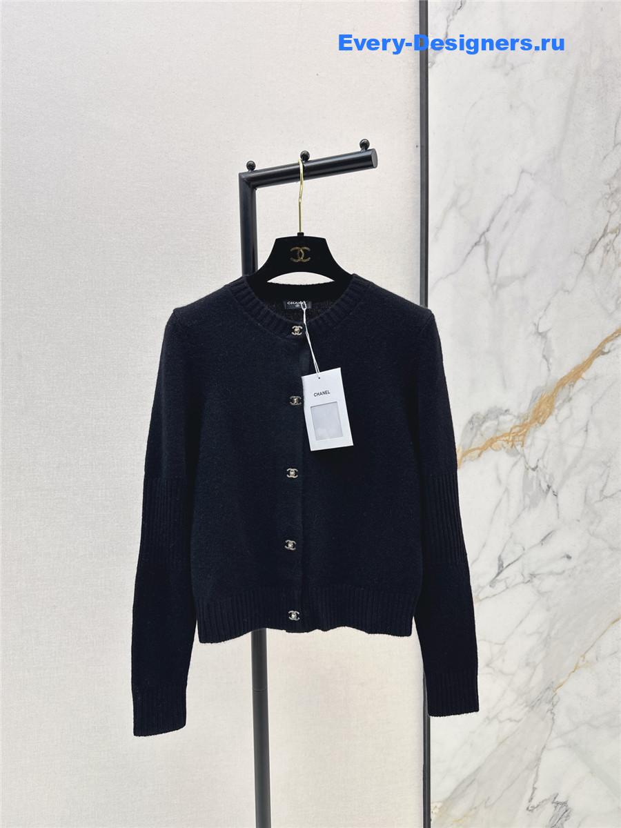 Ch**el logo button black crew neck knit cardigan