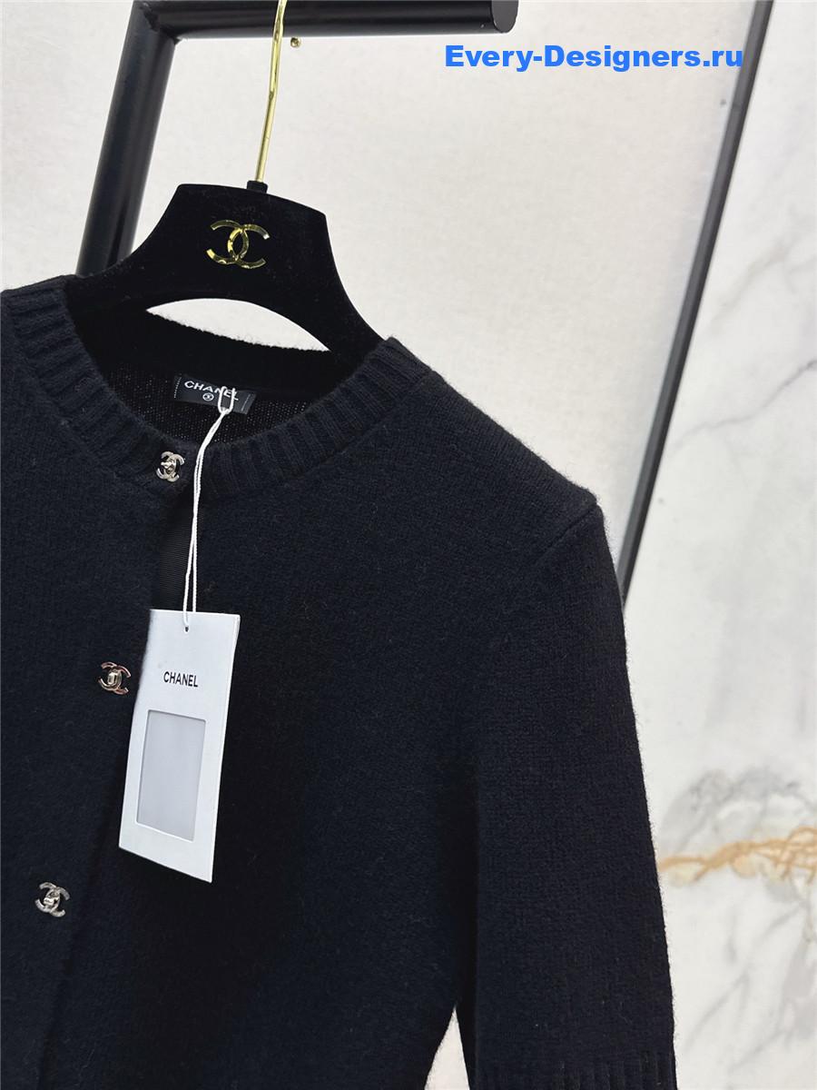 Ch**el logo button black crew neck knit cardigan
