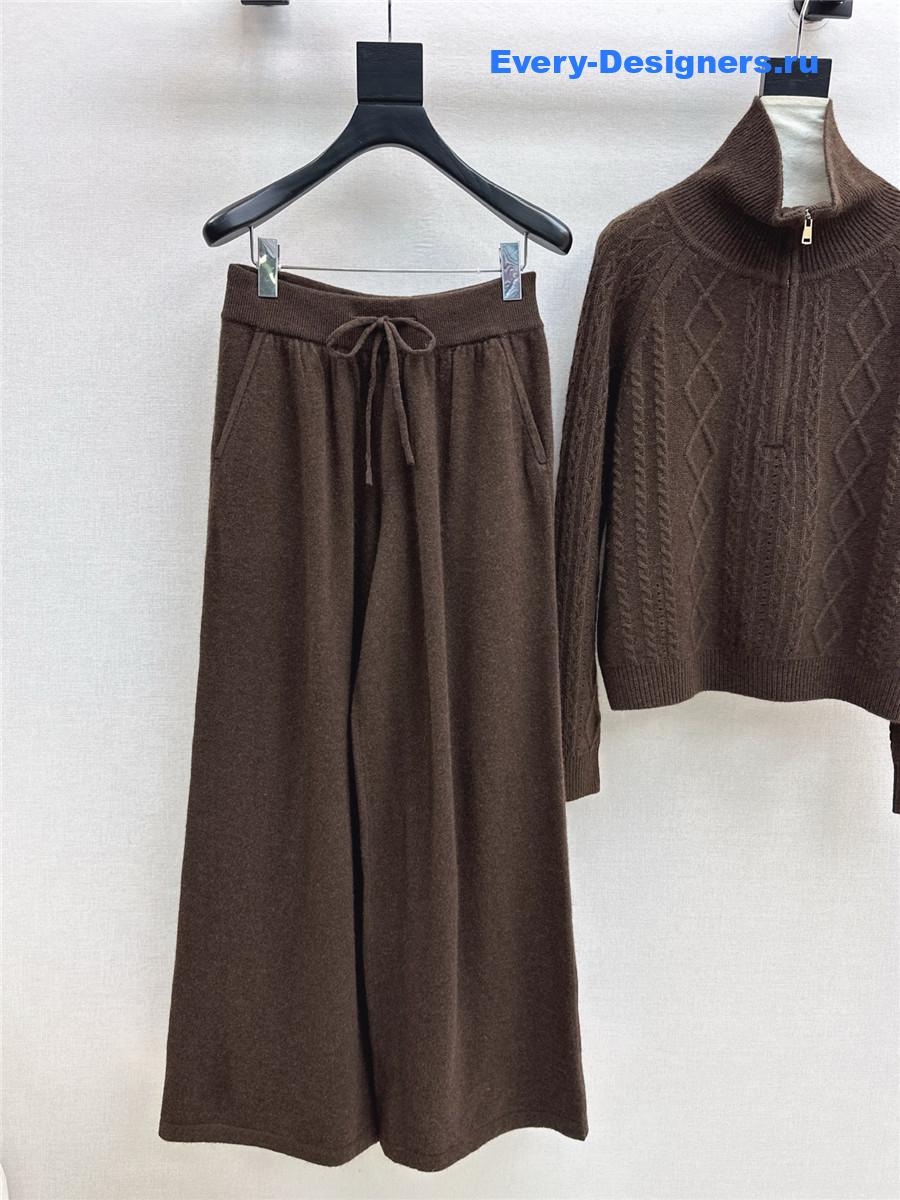 Max Mara Brown Turtleneck Sweater Set