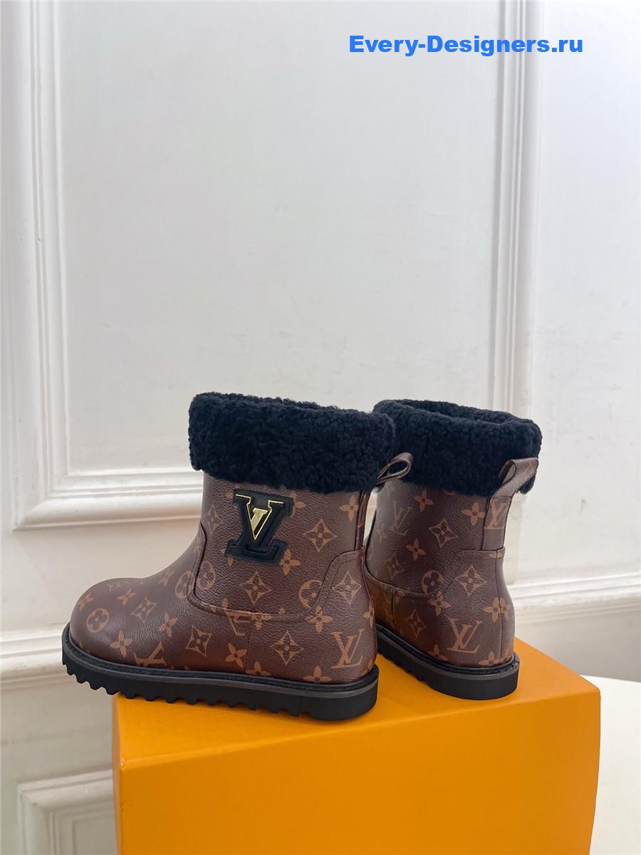l0vis Vvtt0n lv aspen monogram platform ankle boot
