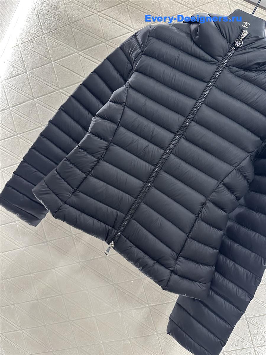 Moncler Black Hede Hooded Short Down Jacket