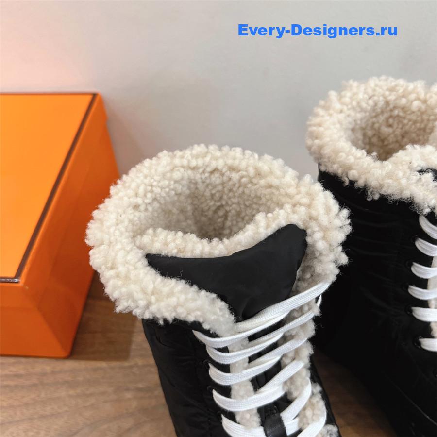 H**me5 black fresh ankle boot