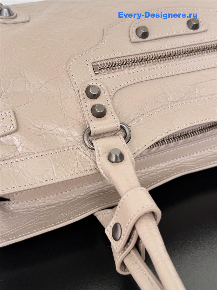 Ba1en*iaga beige le city east west bag
