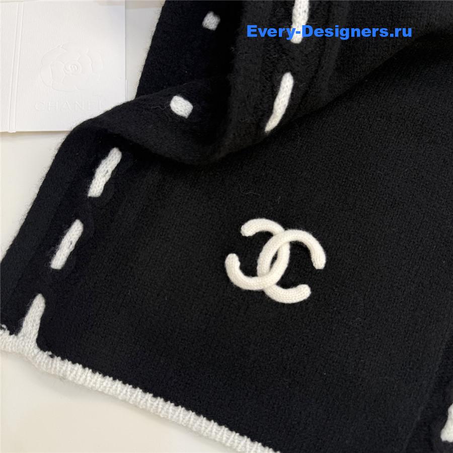 Ch**el black cashmere hat and scarf set
