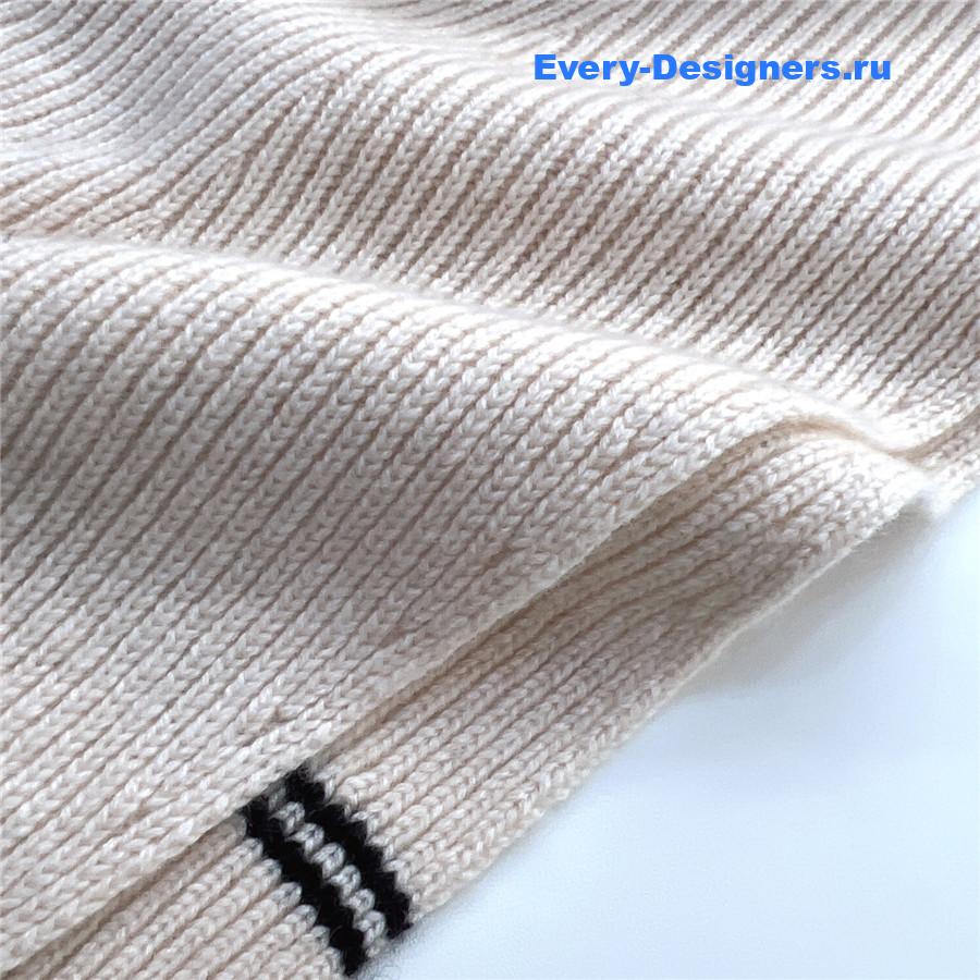 Ch**el beige logo cashmere scarf