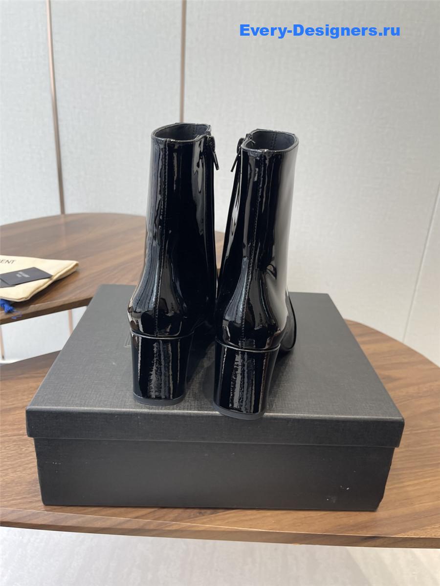 Sa1nt Lau*nt rainer black patent leather boots
