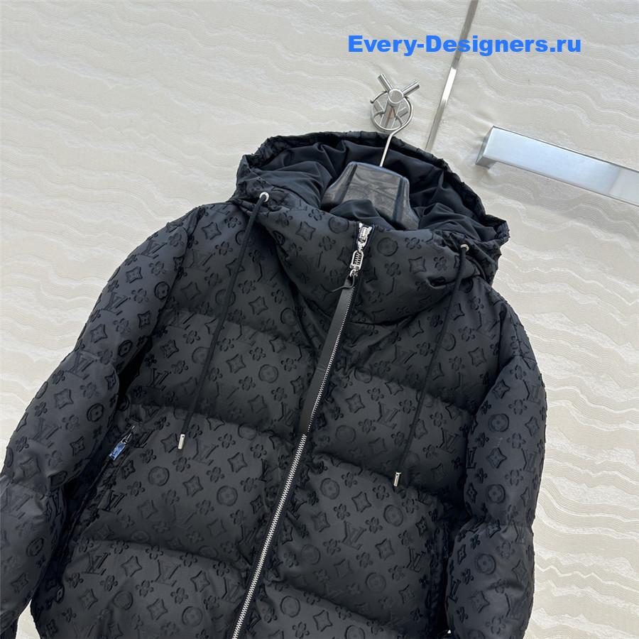l0vis Vvtt0n monogram ski jacket