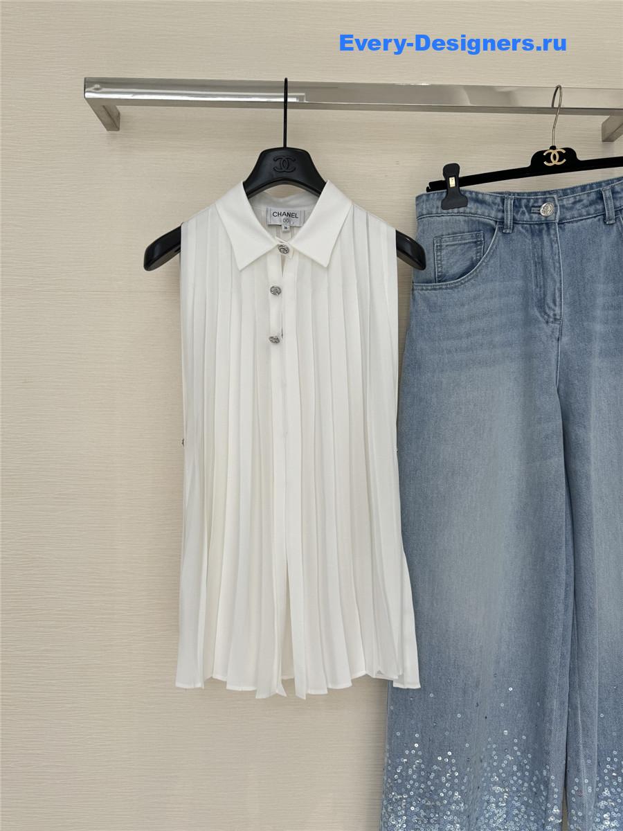 Ch**el white pleated sleeveless top