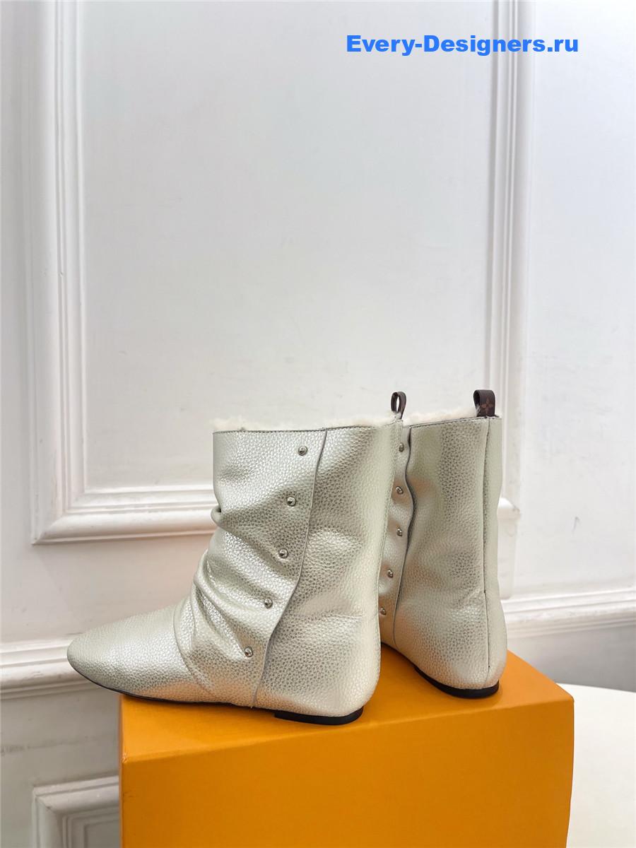 l0vis Vvtt0n beige nomade boots
