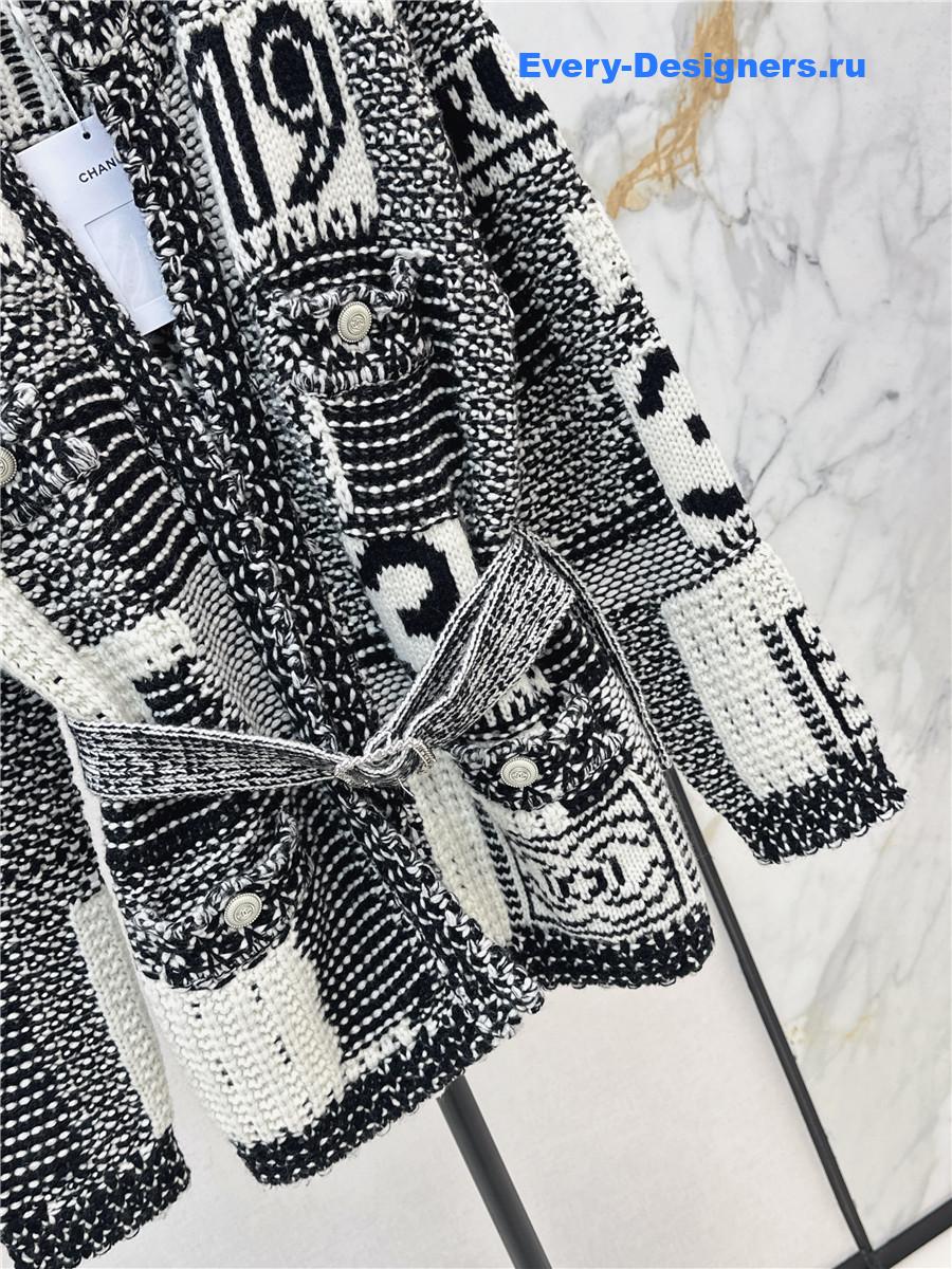 Ch**el coco black white knit cardigan