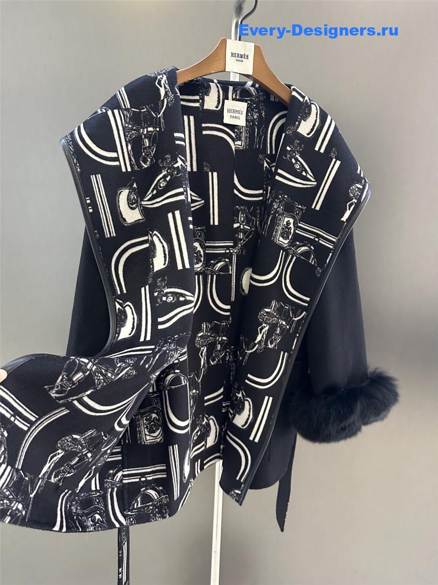 H**me5 black classic print wool coat