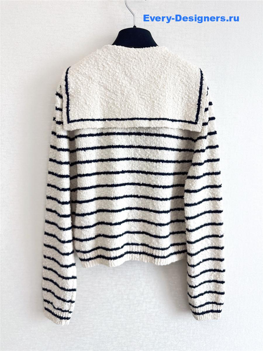 D10r white stripe lapel sweater
