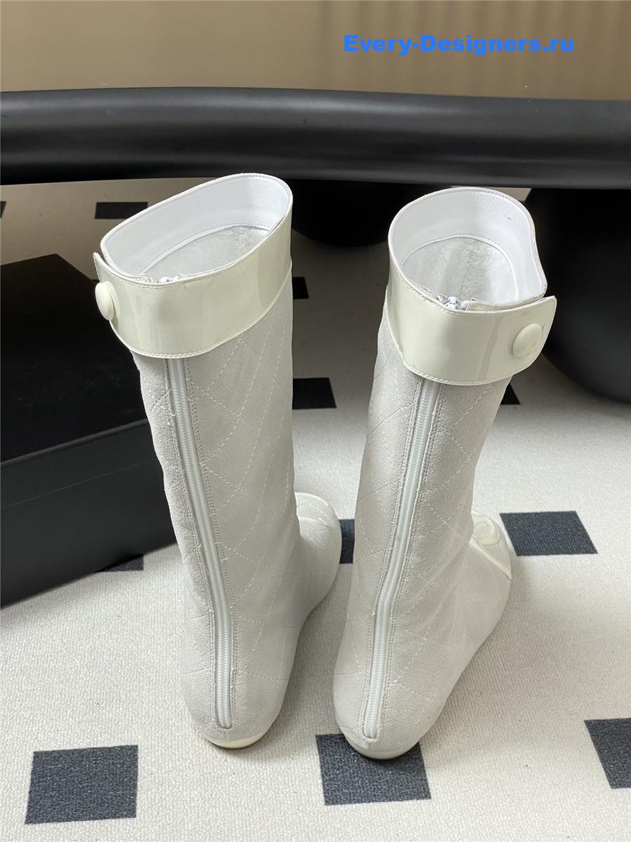 Ch**el white quilted suede boots