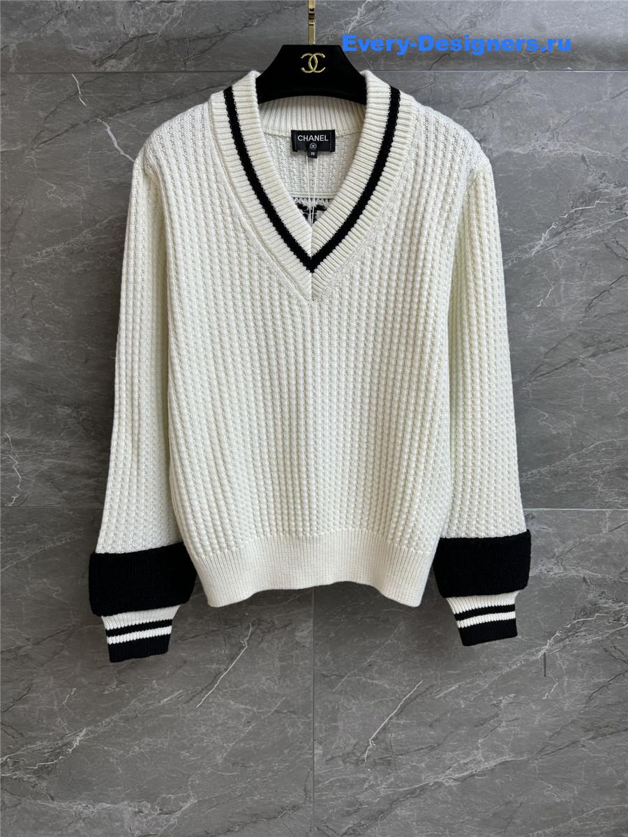 Ch**el white v-neck wool sweater