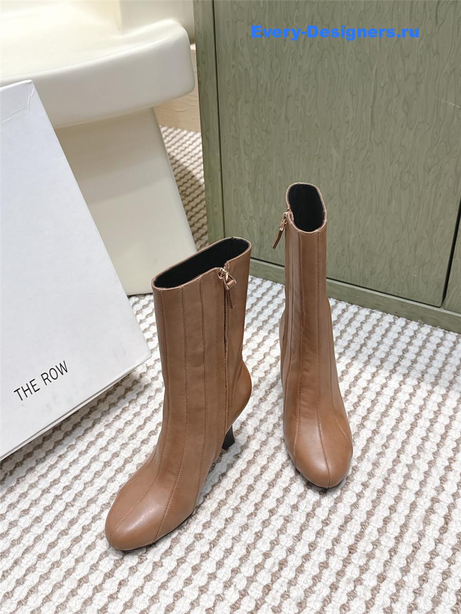 The R0w chunky heel round toe ankle boots