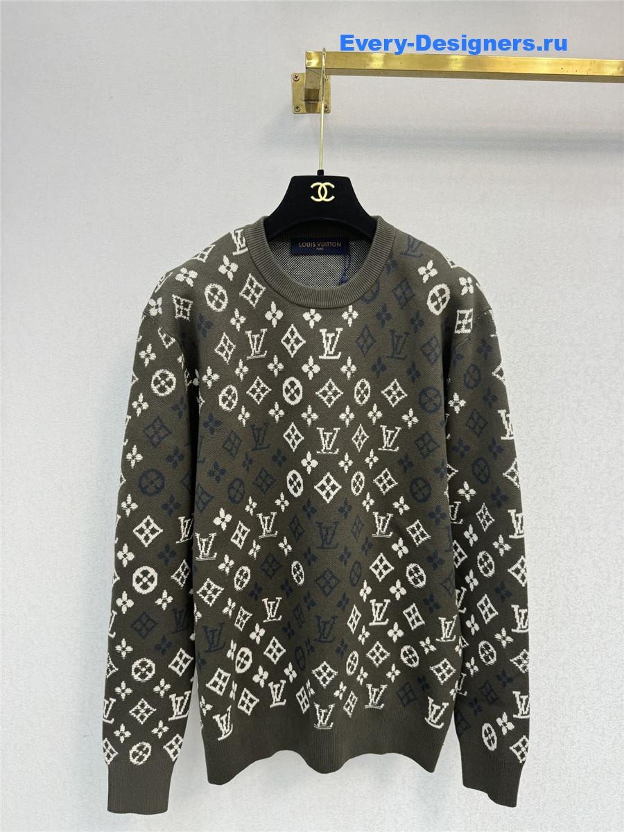 l0vis Vvtt0n crew neck pullover sweater