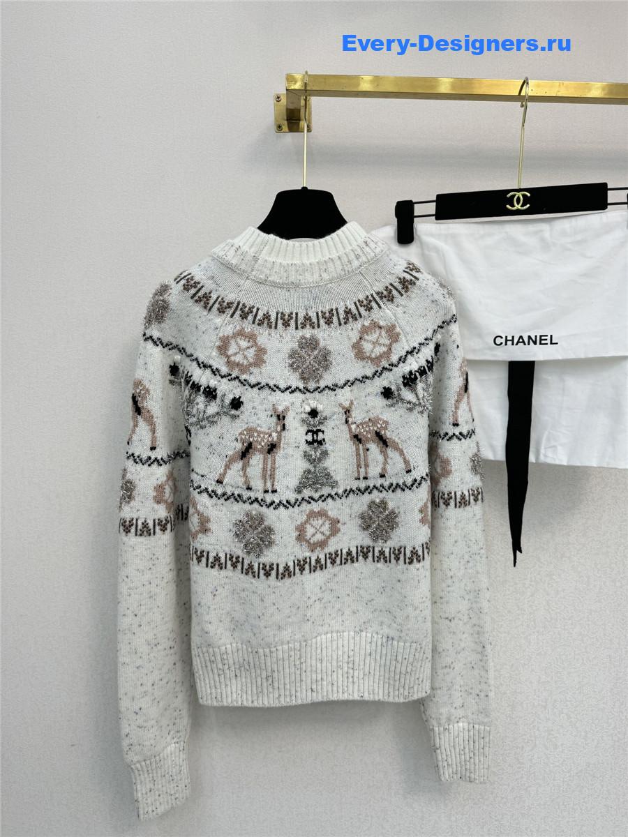 Ch**el white christmas skiing crew neck sweater