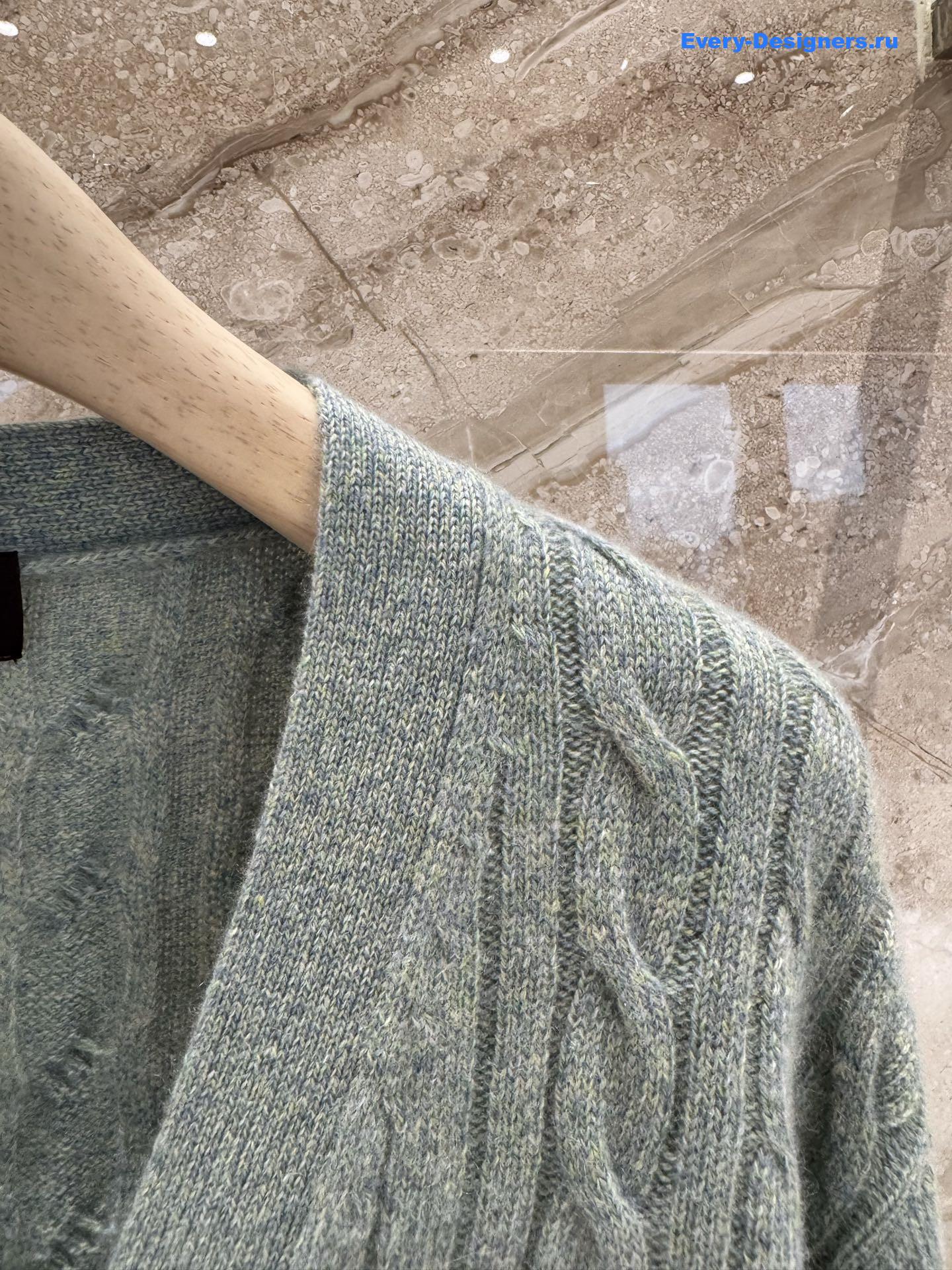 L0r0 P1ana v-neck green cashmere cardigan