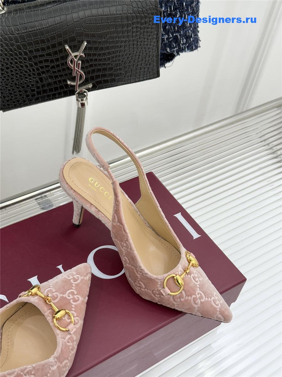 Gvc*1 pink velvet horsebit slingback pump