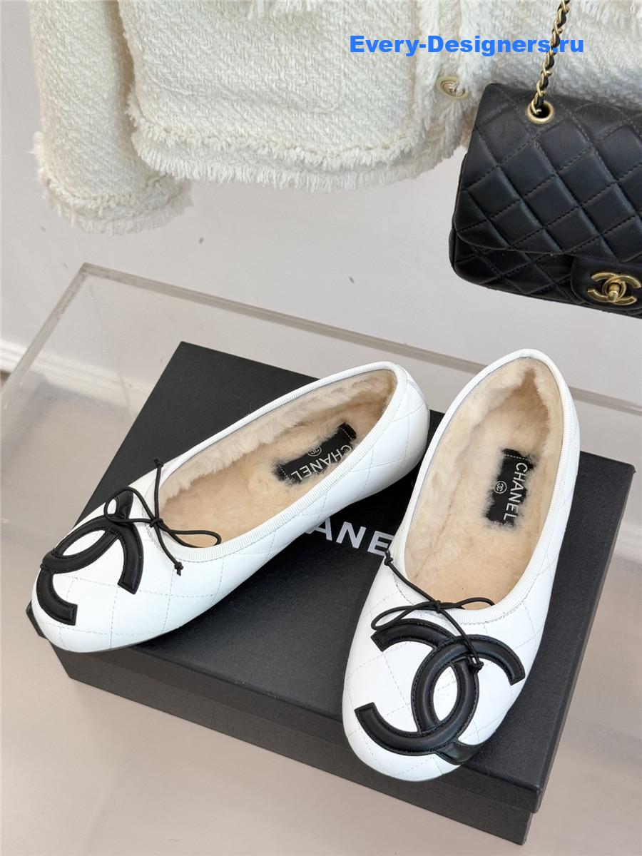 Ch**el white shearling lining ballet flats