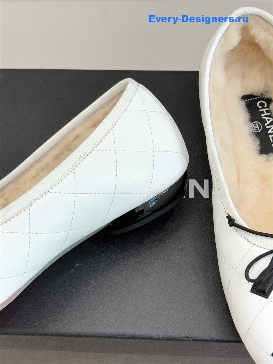 Ch**el white shearling lining ballet flats