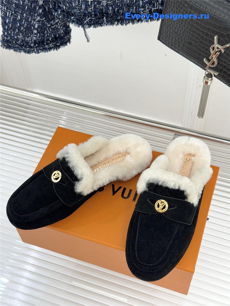 l0vis Vvtt0n black soho open back loafer