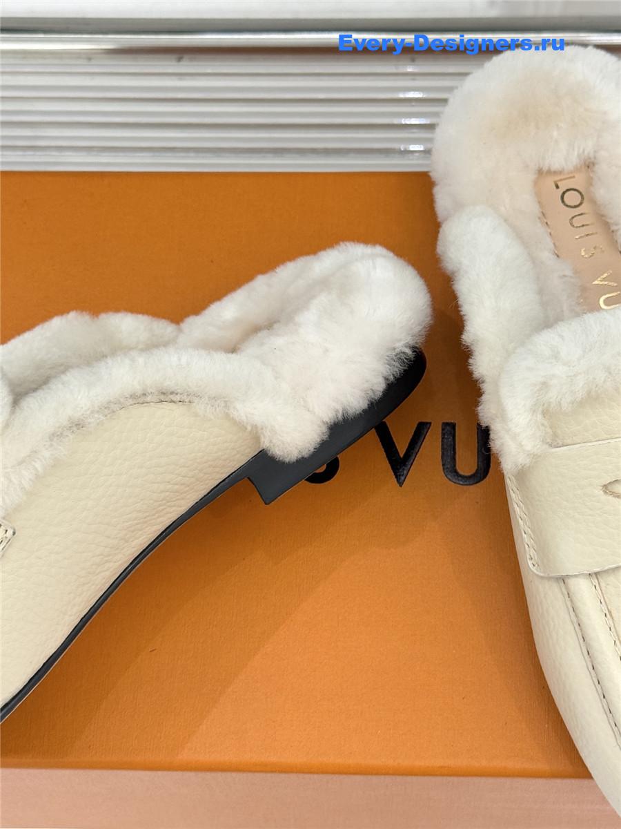 l0vis Vvtt0n white soho open back loafer